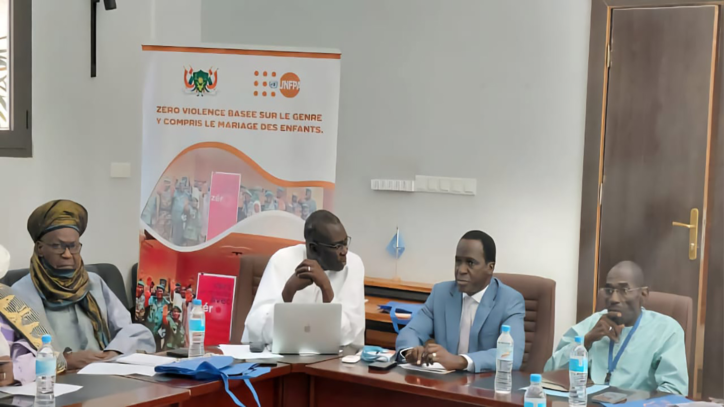 Les chefs traditionnels et les leaders religieux s'engagent pour la santé de la reproduction en Afrique de l'Ouest et du centre