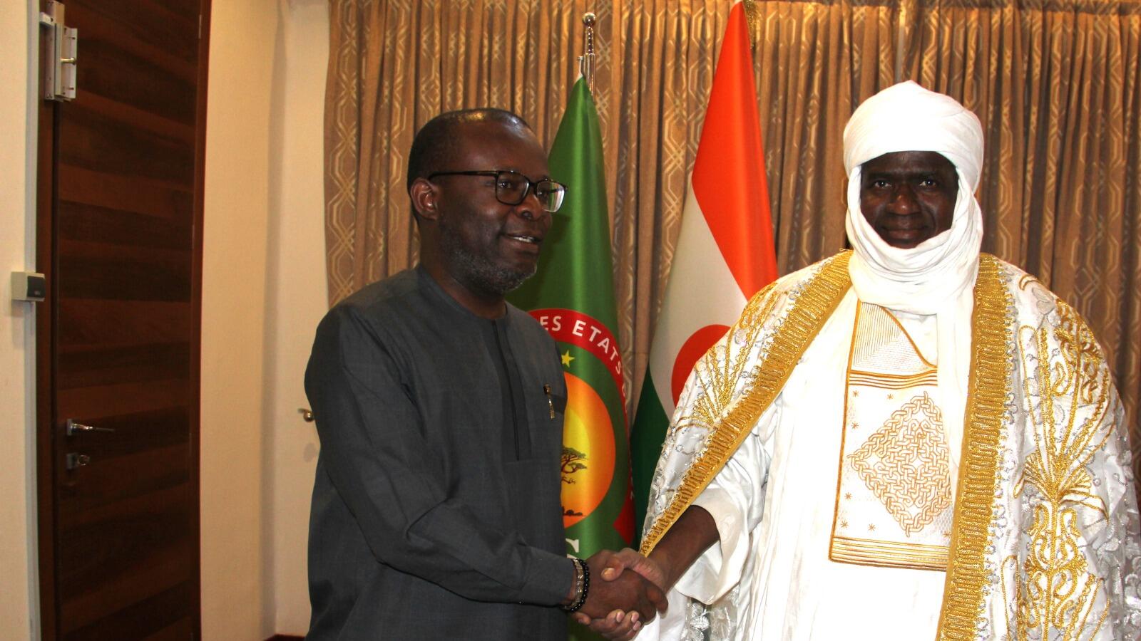 Le Représentant Résident  de l'UNFPA au Niger avec le Président du CCR