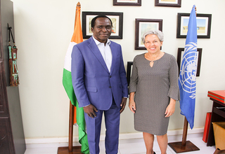 M. Saidou Kaboré et la Coordinatrice Résidente du Système des Nations Unies et Coordinatrice Humanitaire du Niger, Mme Louise Au