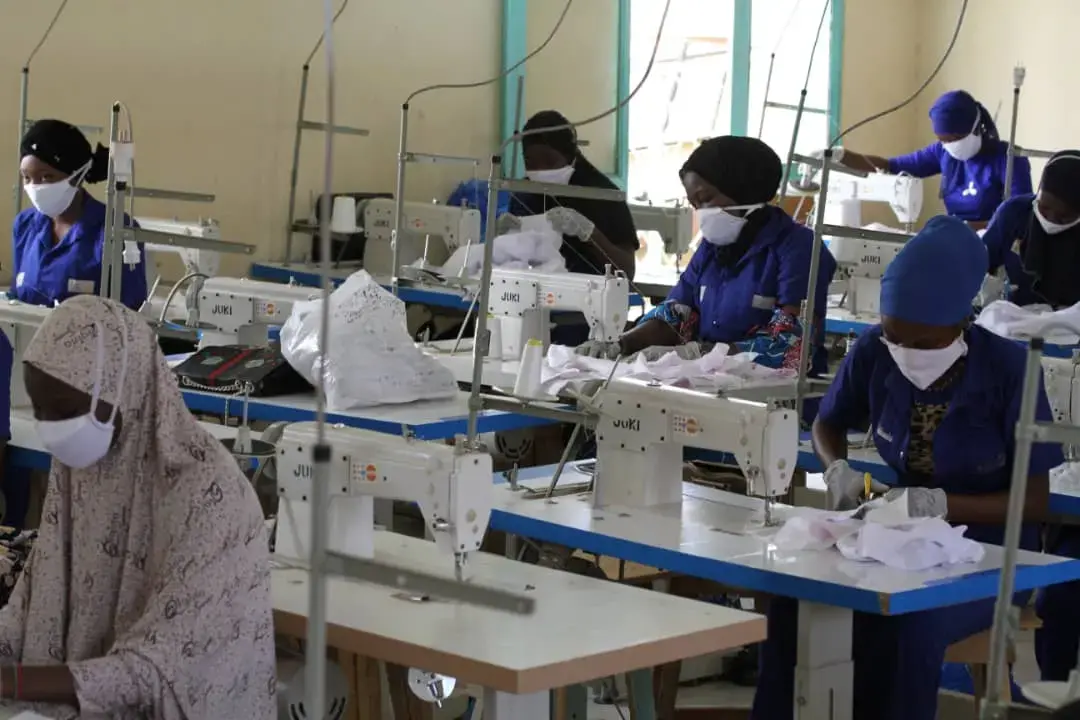 Des bavettes ou cache-nez made in Niger dans le cadre de la lutte contre le COVID-19